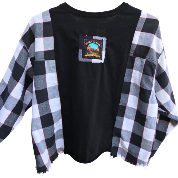 Reworked Buffalo Plaid Tee, Size M-L: Upcycled Oversized Mountain Graphic Shirt - Picture 3 of 11